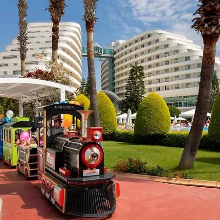Resort Miracle
